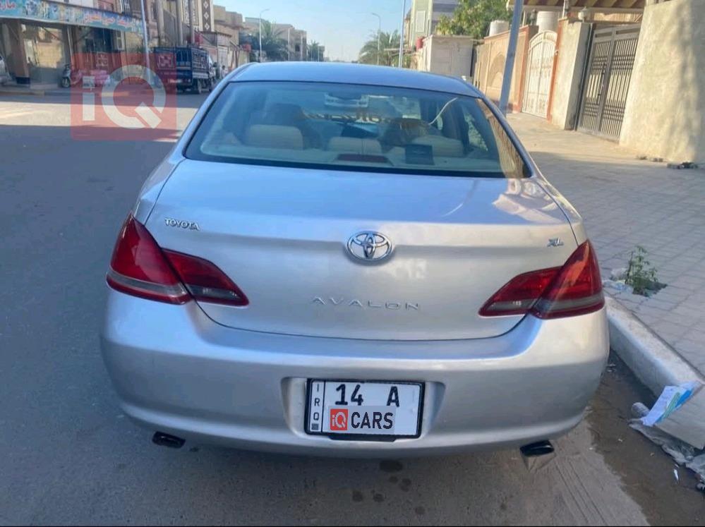 تويوتا أفالون